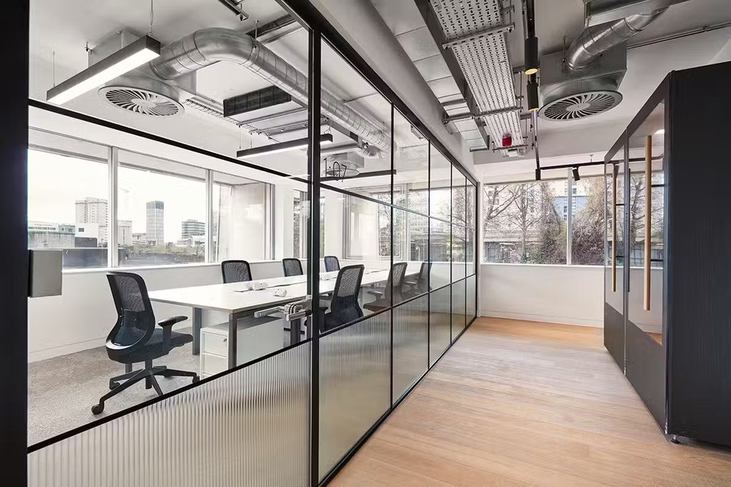 Property photo 3 of 16 Office