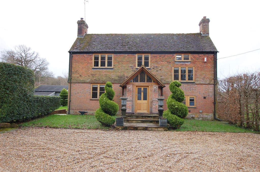 Property photo 2 of 40