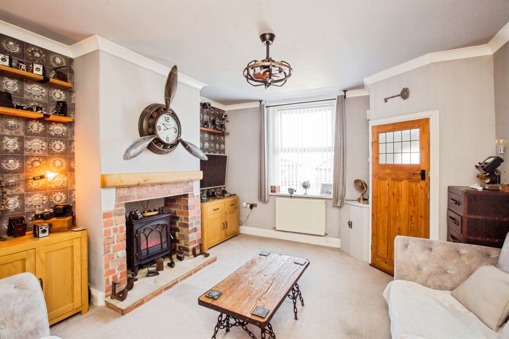 Property photo 2 of 17