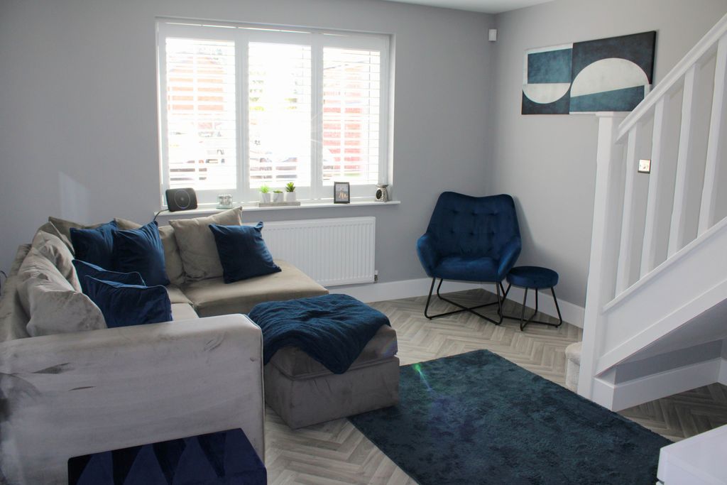 Property photo 2 of 14