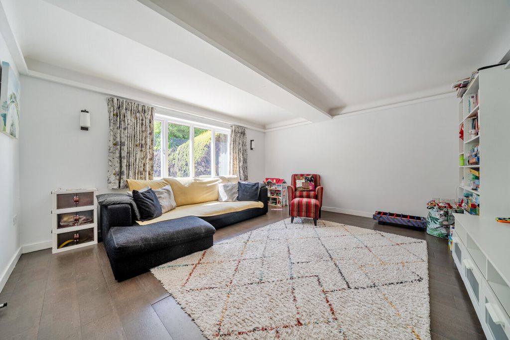 Property photo 3 of 21 1450545-1-69Ef44d...
