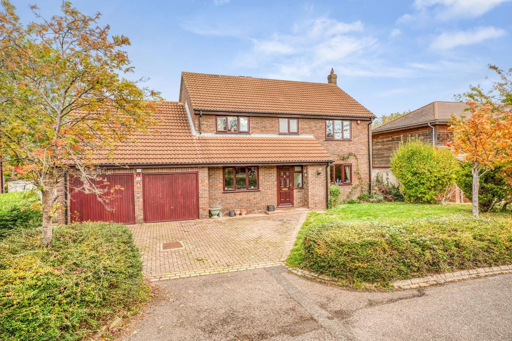 Property photo 2 of 24