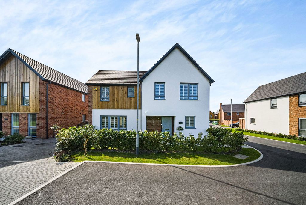 Property photo 1 of 48