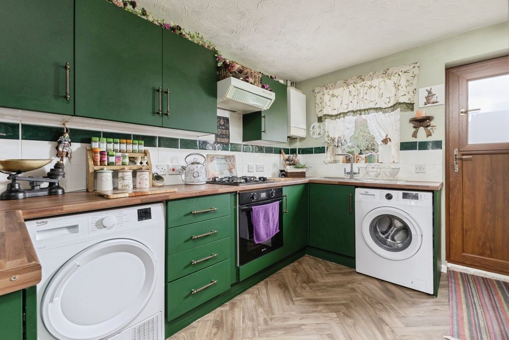 Property photo 2 of 19 Pbox-Img.Jpg