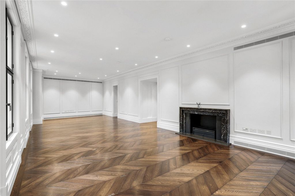 Property photo 3 of 27 Reception Room