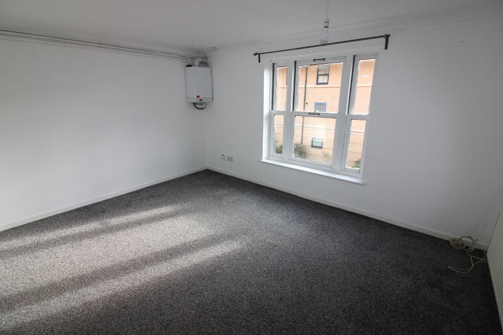 Property photo 2 of 6 Lounge