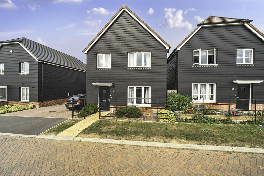Property photo 1 of 17 1343077-1-68A46d7c04B82.Jpg