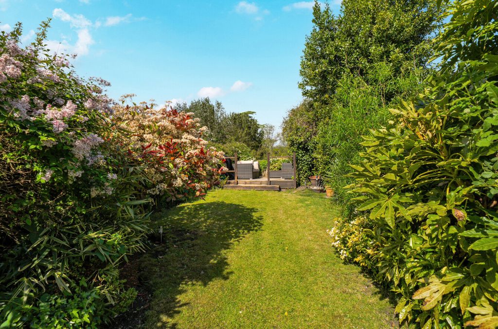 Property photo 3 of 36 1449685-2-69F35Cf...