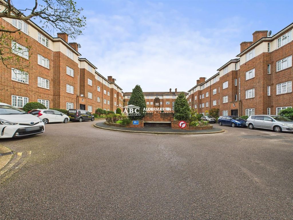 Property photo 1 of 10 Cam03215G0-Pr0064-Still014.Jpg