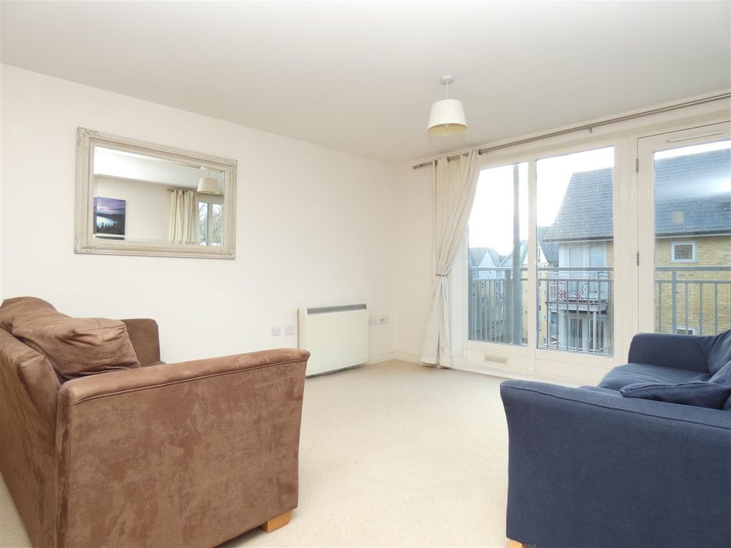 Property photo 3 of 8 Picture 3