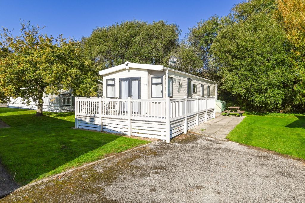 Property photo 1 of 15 Picture No. 02