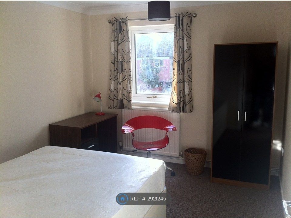 Property photo 2 of 5
