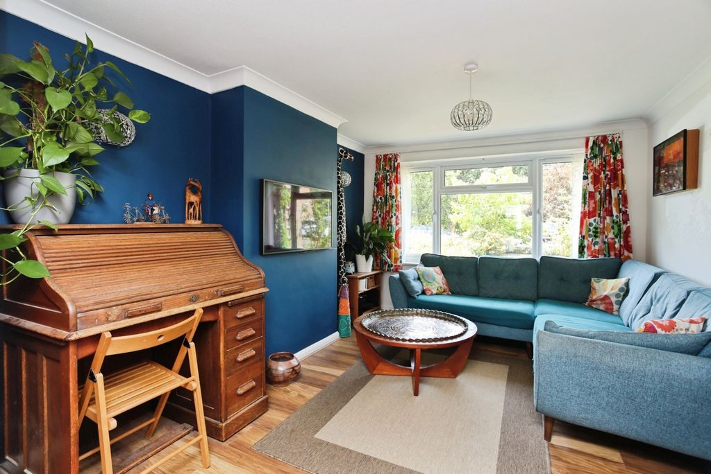 Property photo 2 of 20 Pbox-Img.Jpg