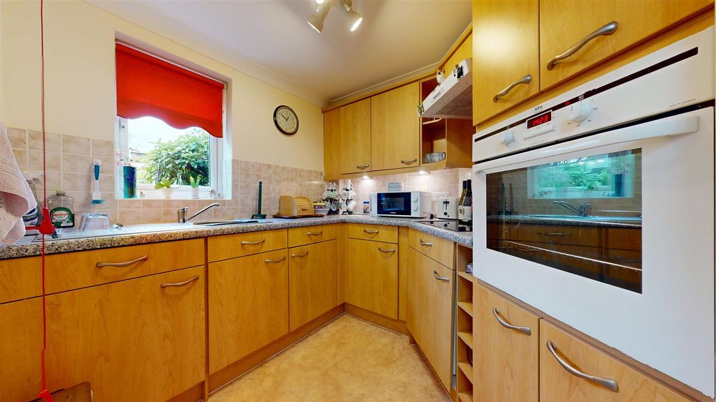 Property photo 3 of 20 Henbury Court Kitchen
