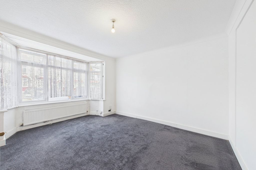 Property photo 2 of 7 Picture No. 06