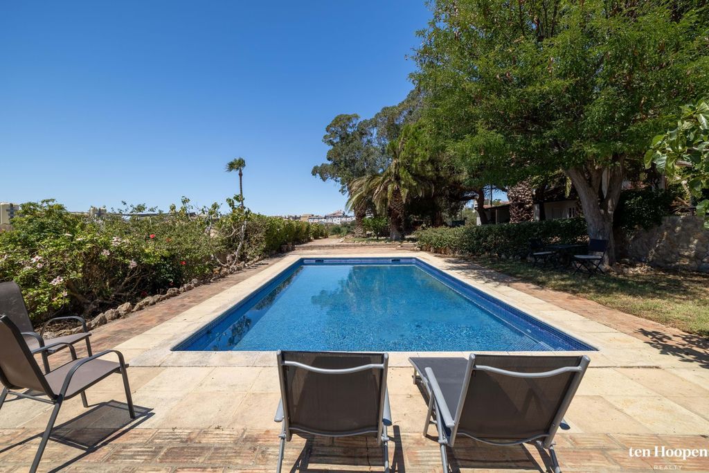 Property photo 1 of 30