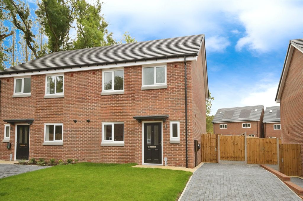 Property photo 1 of 8 The Elmslie