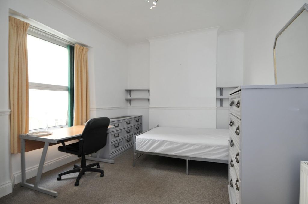 Property photo 2 of 7 E77446d9-9831-46c3-B614-Bc5A48A381E4.Jpg