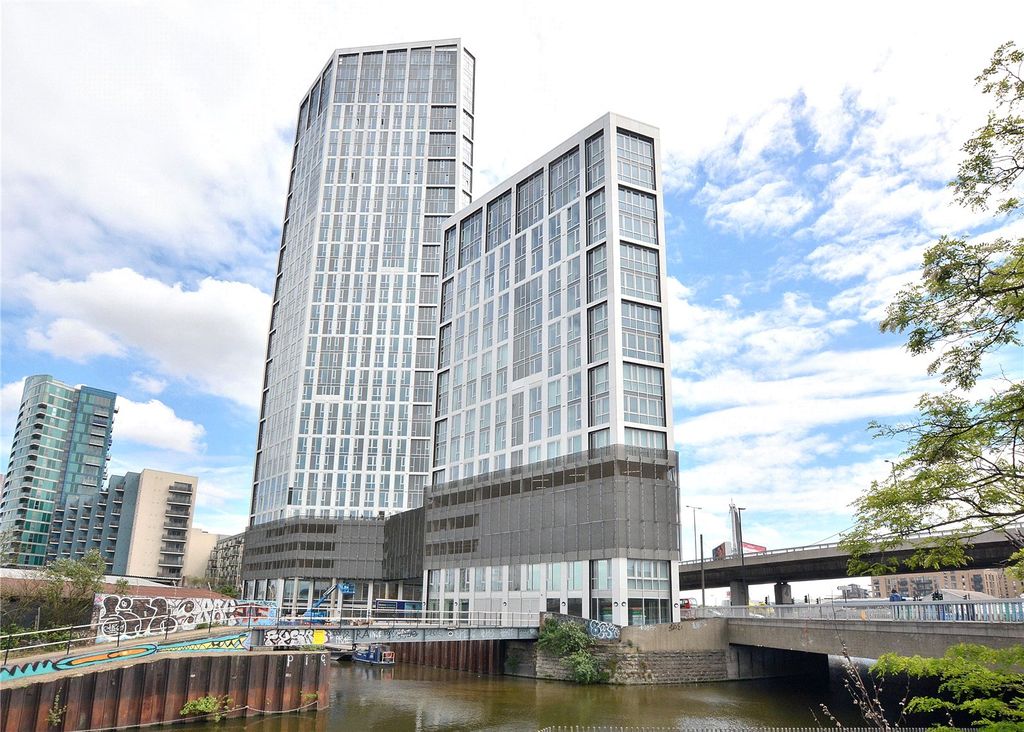 Property photo 3 of 8 Picture No. 14