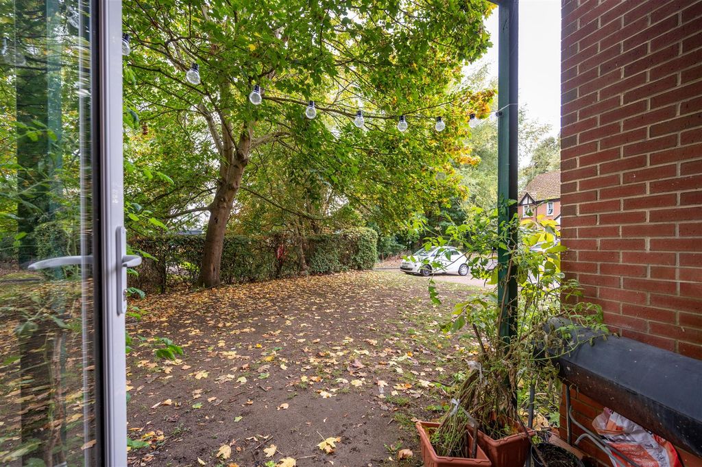 Property photo 3 of 7