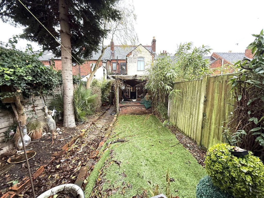 Property photo 2 of 16 40 Arch Street.Jpeg