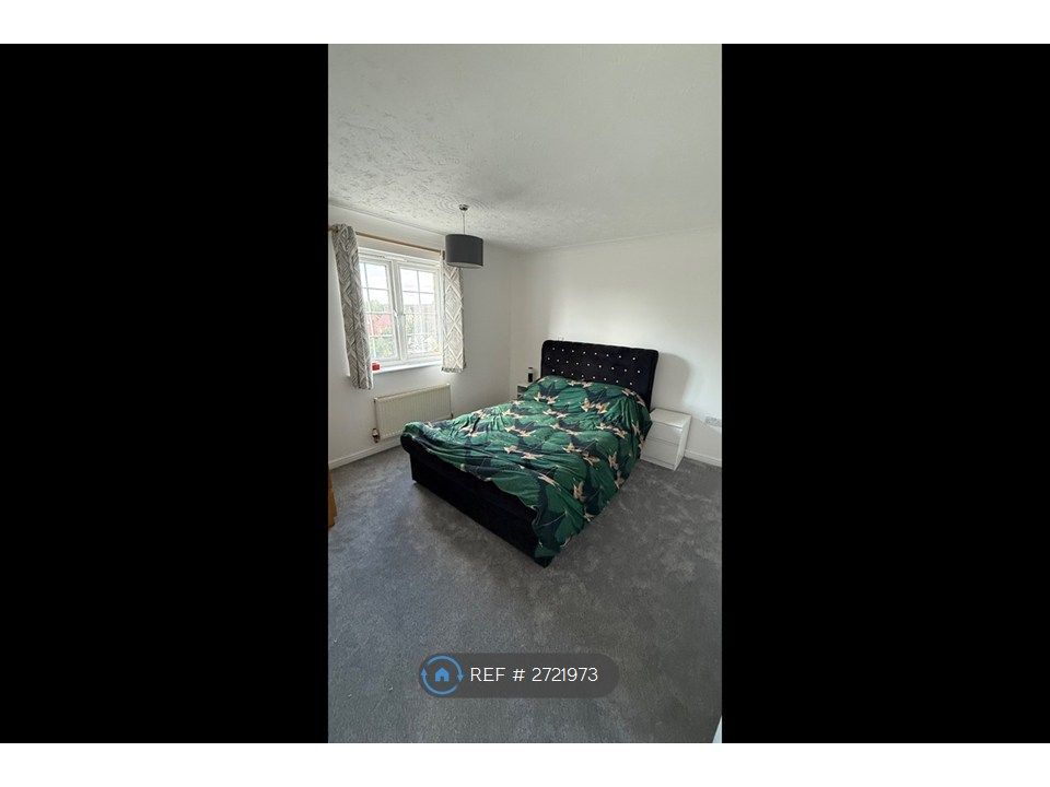 Property photo 1 of 12 Bedroom 1