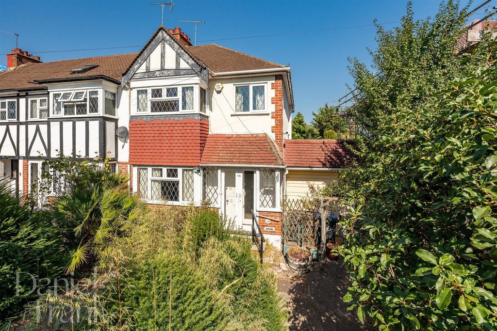 Property photo 1 of 16