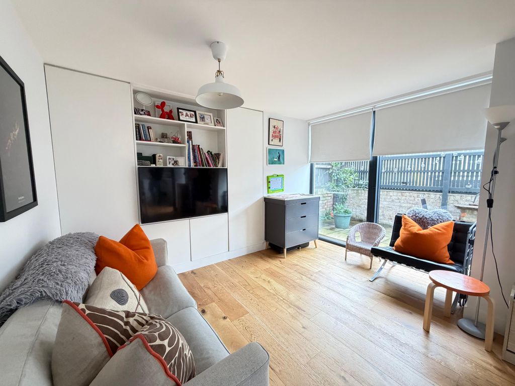 Property photo 3 of 8