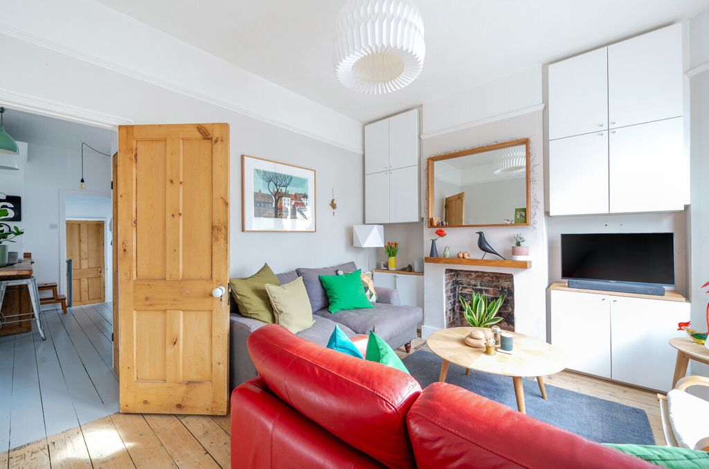 Property photo 3 of 23 1414596-2-69930Fb...