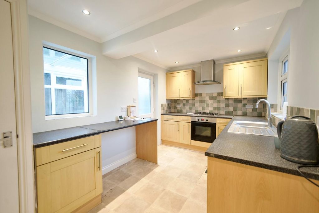 Property photo 2 of 17 1 Southlands 10.Jpg