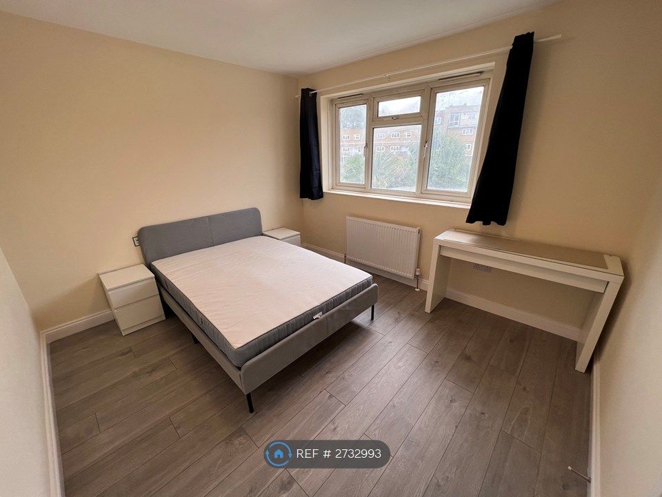 Property photo 3 of 9 Bed Room 2