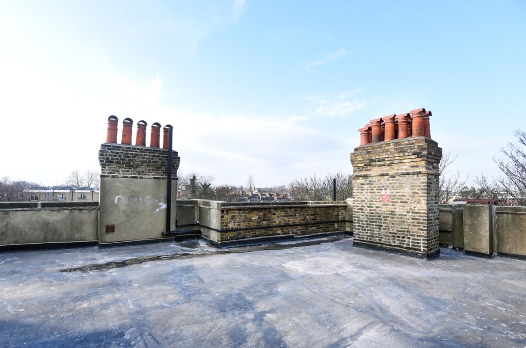 Property photo 3 of 6 165785 (6)