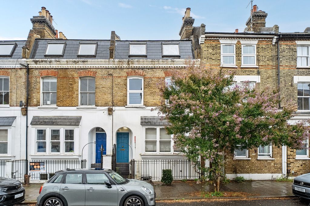 Property photo 1 of 10 1530538-2-6Ac62Be...