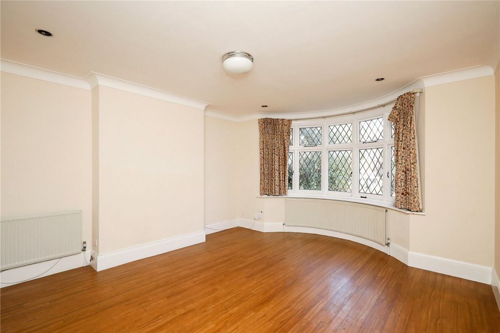 Property photo 3 of 16 Picture No. 08