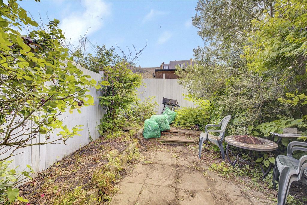 Property photo 2 of 6 Picture No. 09