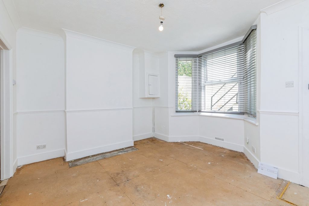 Property photo 2 of 13 Photo