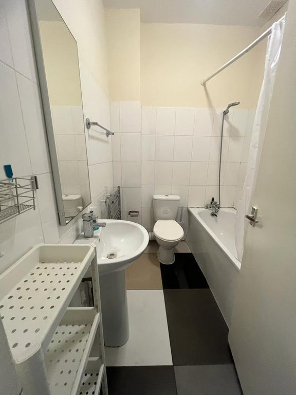 Property photo 1 of 3 Bathroom