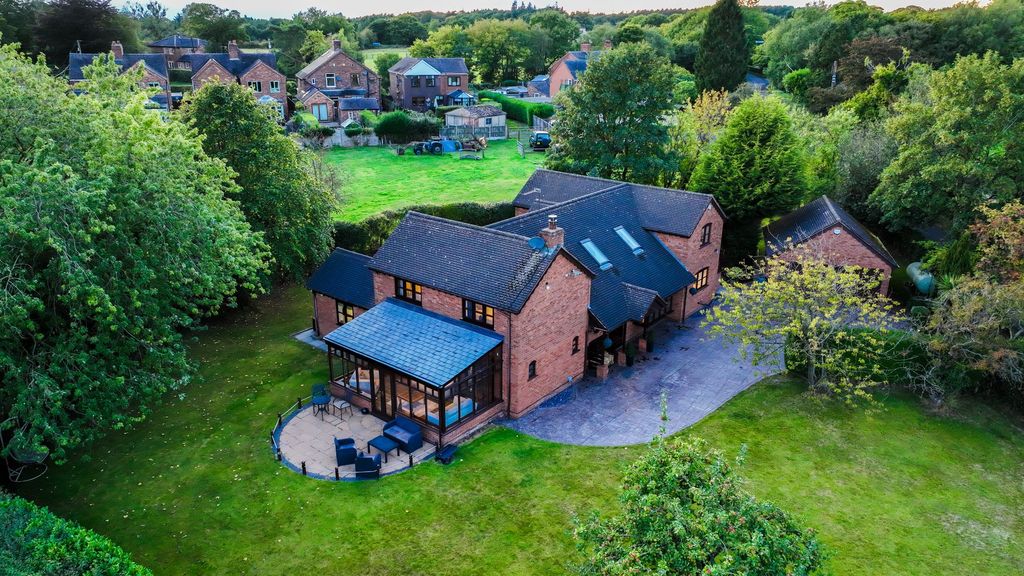 Property photo 1 of 36