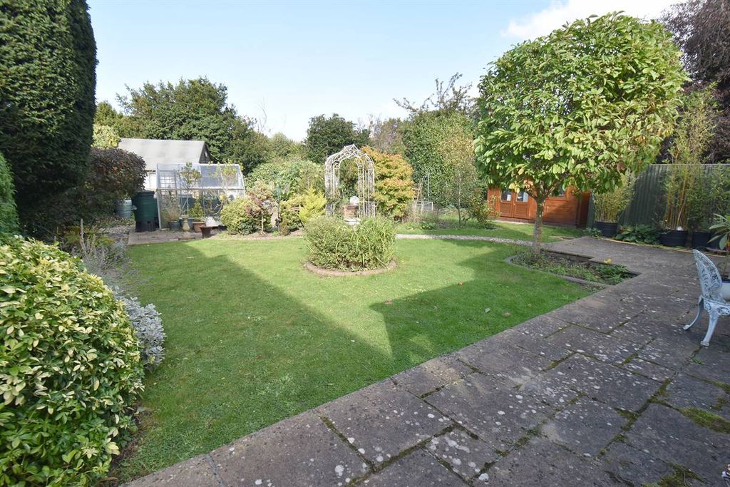 Property photo 2 of 38
