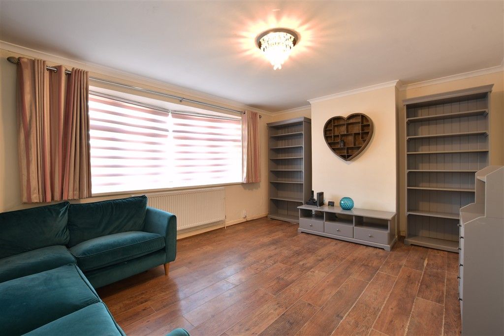 Property photo 3 of 8 Lounge/Dining Room