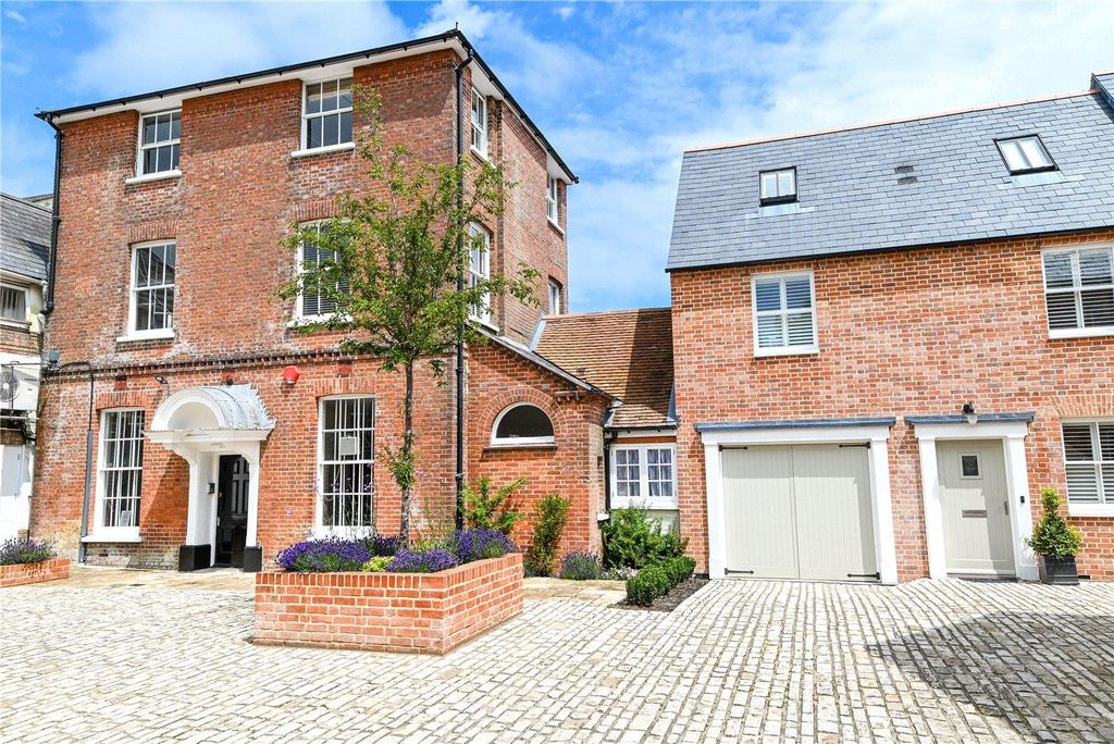 Property photo 1 of 29 Picture No. 02