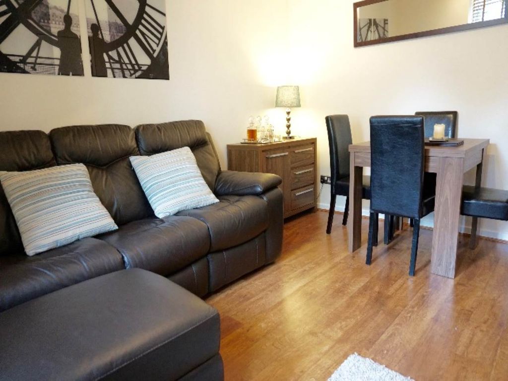 Property photo 3 of 9 3