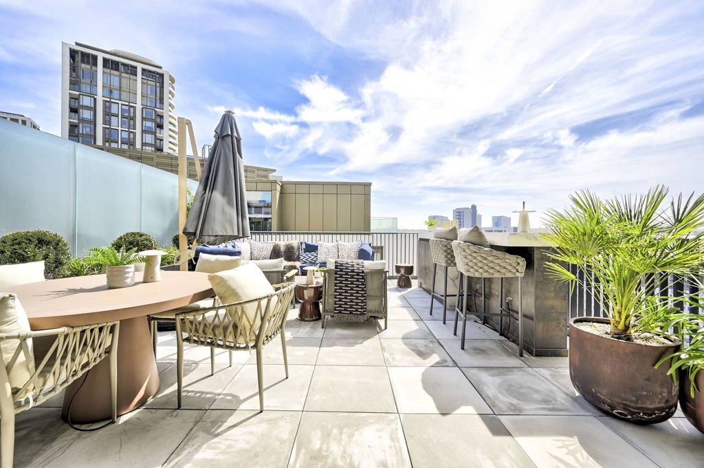 Property photo 1 of 57