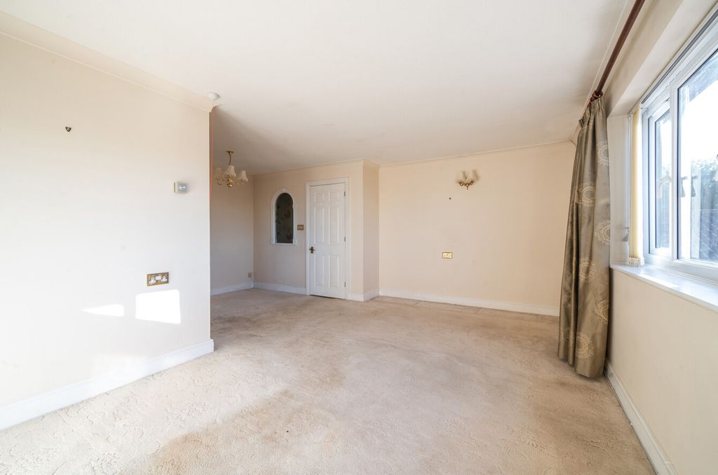 Property photo 2 of 9 1241353 (12).Jpg