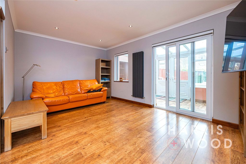 Property photo 2 of 25 Picture No. 04