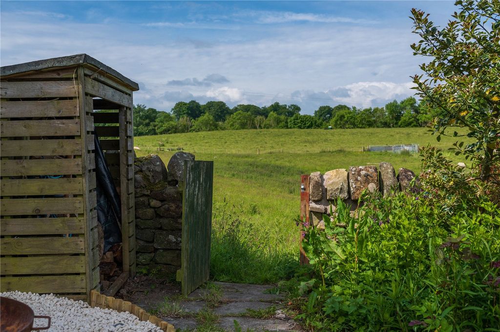 Property photo 2 of 20 Countryside