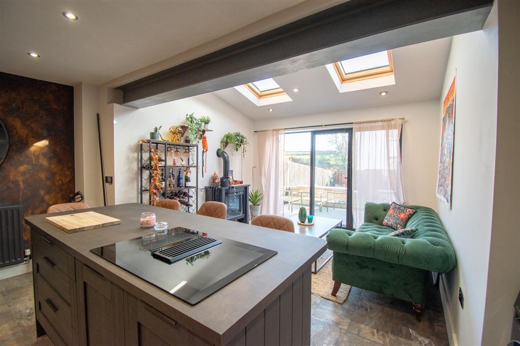 Property photo 3 of 16 Photo 17-11-2025, 13 14 14.Jpg