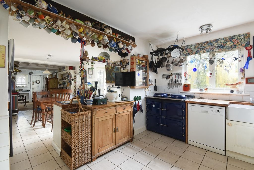 Property photo 3 of 42 4731426