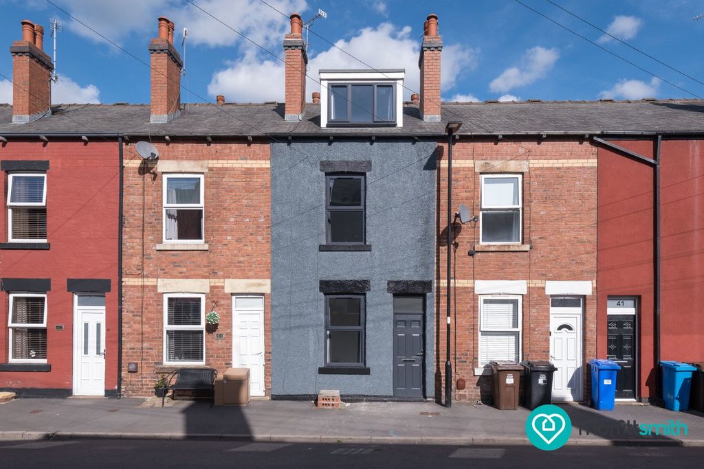Property photo 1 of 14