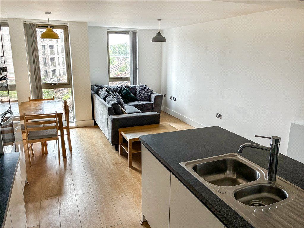 Property photo 3 of 15 Picture No. 44